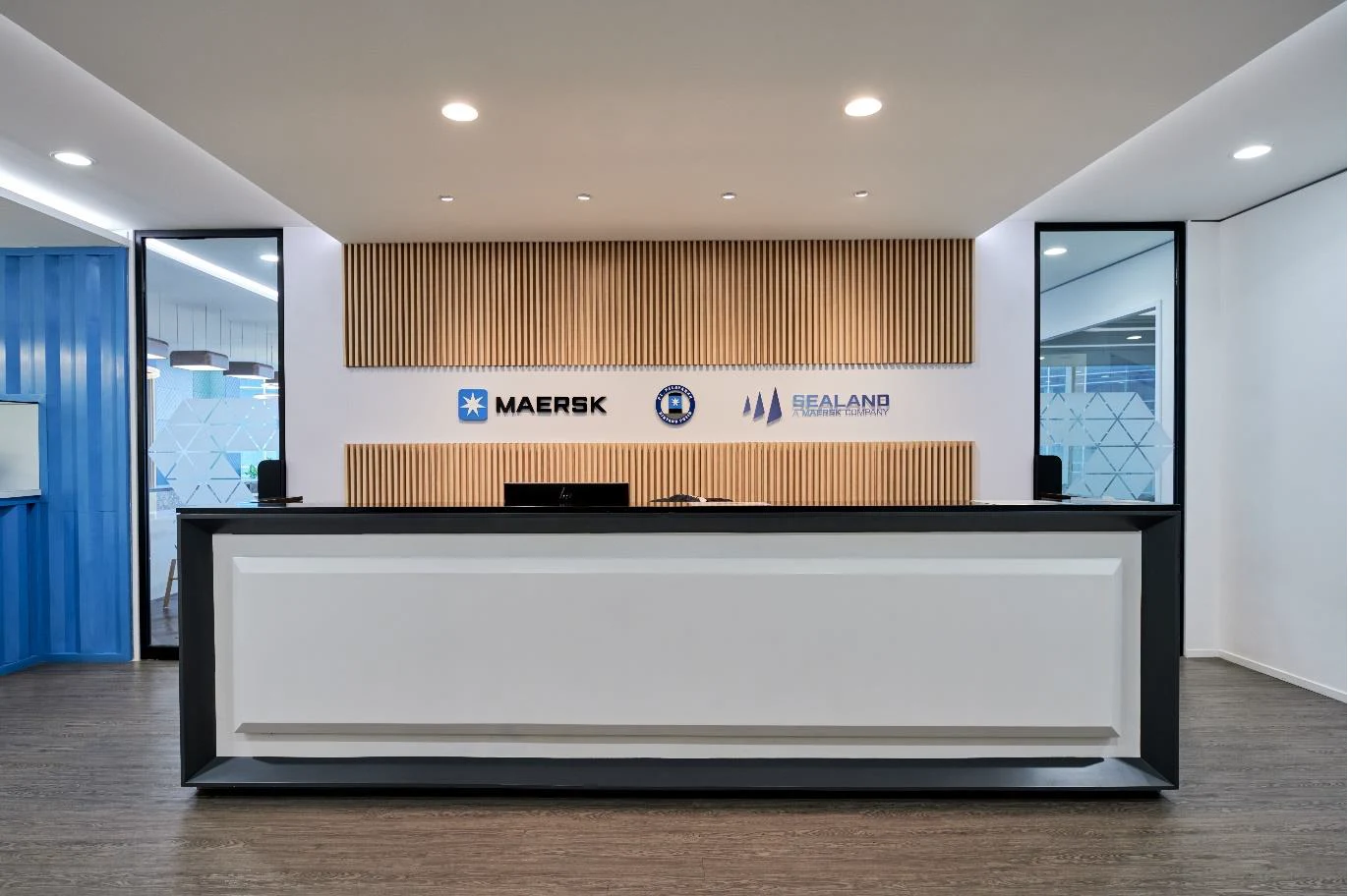 Maersk Line — Lounge bersama